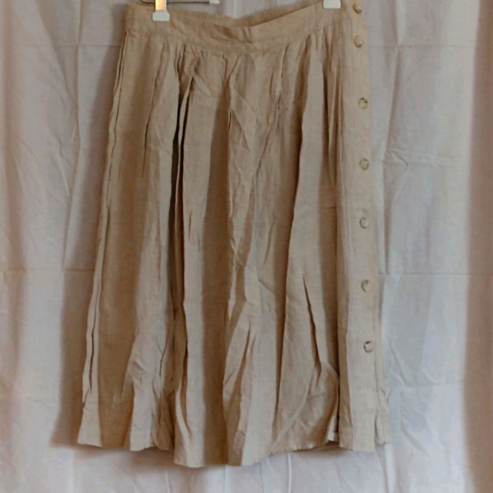 Size 18/20 beige mid-length skirt